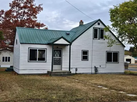 423 Olson Ave NE, Bagley, MN 56621