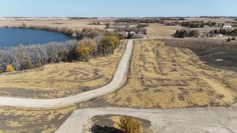 9 16th St, Windom, MN 56101 photo 9