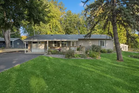 10011 Redwood St NW, Coon Rapids, MN 55433