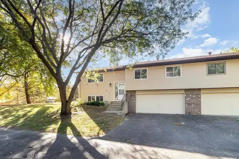 8403 Morgan Ln, Eden Prairie, MN 55347