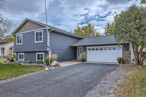 5525 91st Cres N, Brooklyn Park, MN 55443