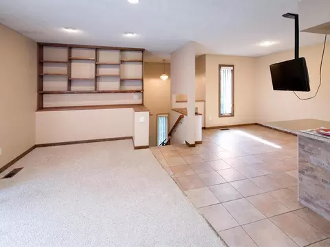 4504 Cinnamon Ridge Trl #B, Eagan, MN 55122 photo 3
