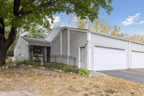 4211 Sylvia Ln S, Shoreview, MN 55126