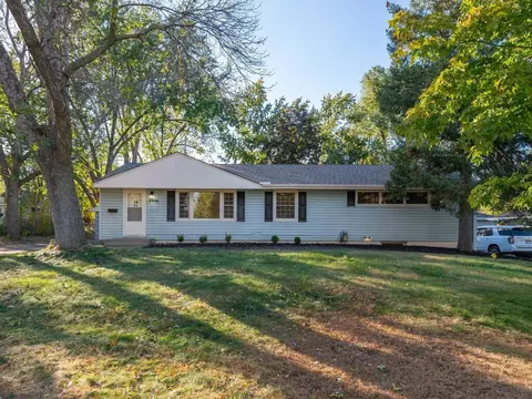 2956 Washburn Cir, Richfield, MN 55423