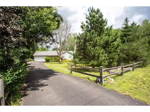 514 River Rd, Hudson, WI 54016