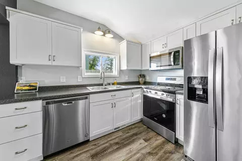 109 E 2nd St, Albert Lea, MN 56007 photo 10