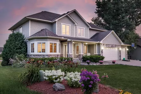 1743 Sandbar Cir, Waconia, MN 55387