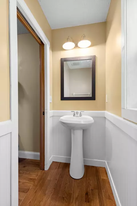 1902 13th St NW, Faribault, MN 55021 photo 8