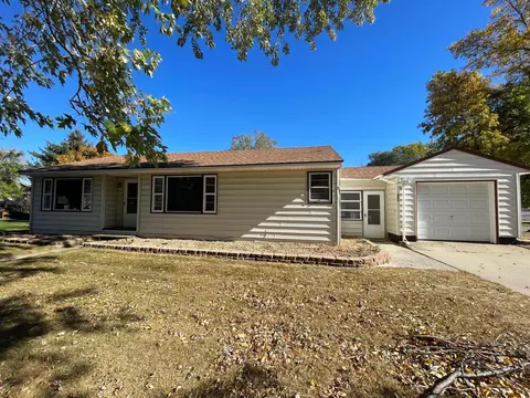 306 Main Ave, Carlos, MN 56319