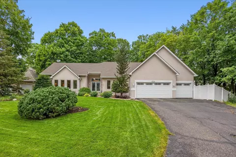 15900 37th Ave N, Plymouth, MN 55446