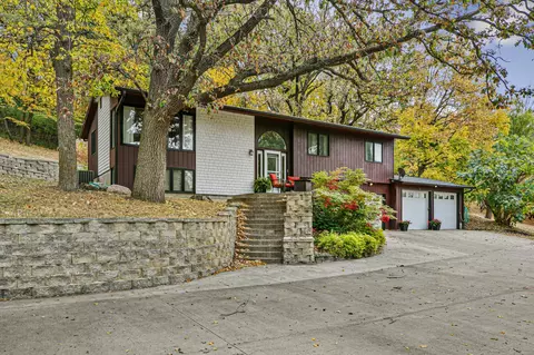 113 Benjamin St, Jackson, MN 56143