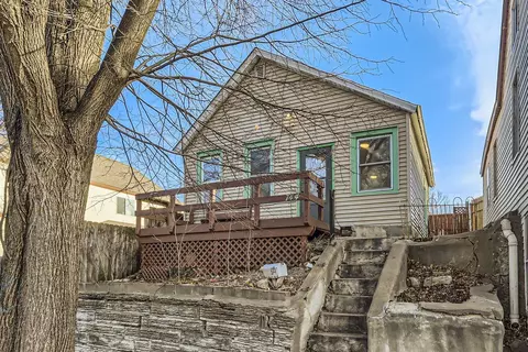 744 Jessie St, Saint Paul, MN 55130