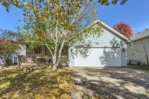 1009 Walnut St, Farmington, MN 55024