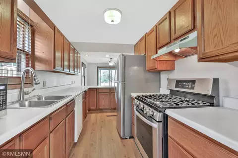 2147 Jessamine Ave E, Saint Paul, MN 55119 photo 13