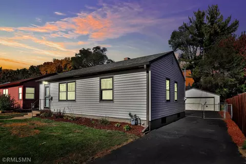 2147 Jessamine Ave E, Saint Paul, MN 55119 photo 2