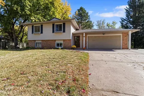 873 Knollwood Ct, Stillwater, MN 55082