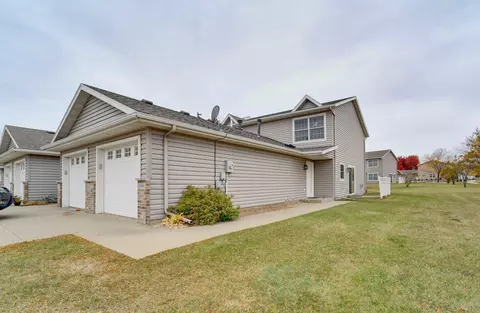 2995 Monroe Dr NW, Rochester, MN 55901