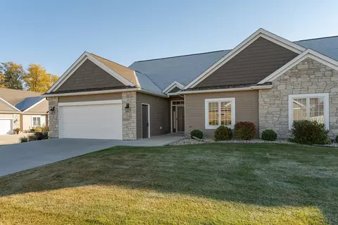 3170 Ivory Rd NE, Rochester, MN 55906