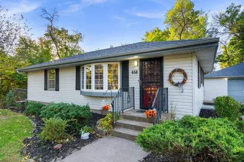 658 Ballantyne Ln NE, Spring Lake Park, MN 55432