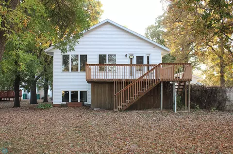 220 Linden St, Kindred, ND 58051