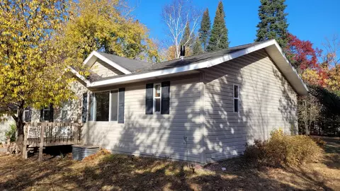 897 Roosevelt Ave, Pine River, MN 56474