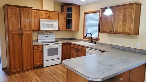 897 Roosevelt Ave, Pine River, MN 56474 photo 2
