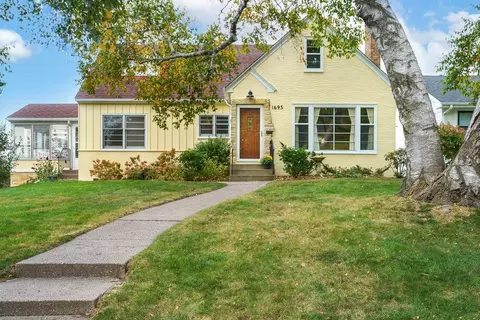 1695 Hillcrest Ave, Saint Paul, MN 55116