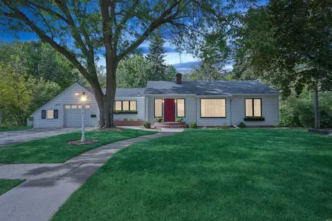 1975 Eustis St, Saint Paul, MN 55113