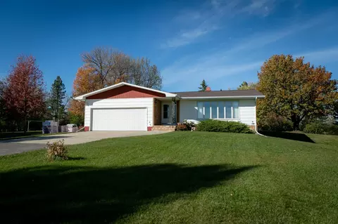 74066 Ridgeview Dr, Ortonville, MN 56278
