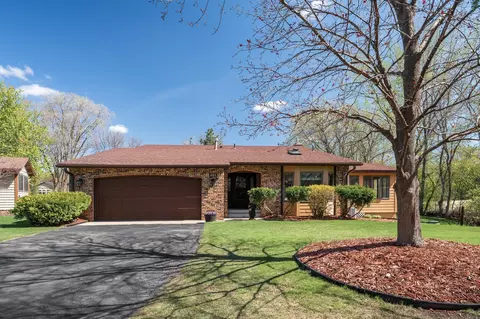 485 Mackubin Cir, Shoreview, MN 55126
