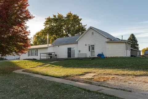 202 3rd St, Fountain, MN 55935