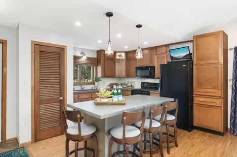 17590 Cleveland St NW, Elk River, MN 55330