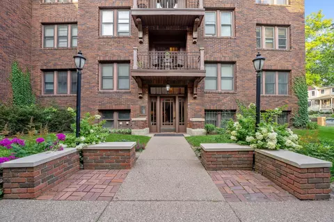 709 Portland Ave #306, Saint Paul, MN 55104