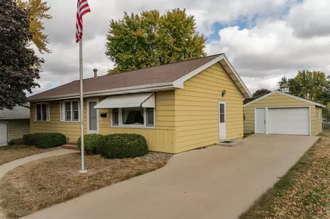2016 17th Ave NW, Rochester, MN 55901