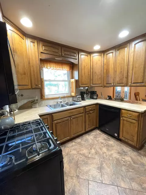 224 E Oak St, Tyler, MN 56178 photo 8