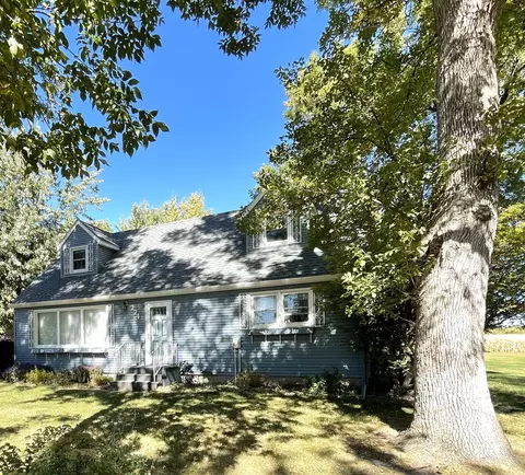 224 E Oak St, Tyler, MN 56178 photo 2
