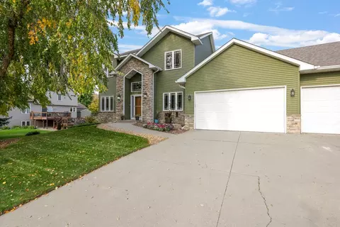 20775 Independence Ct, Lakeville, MN 55044