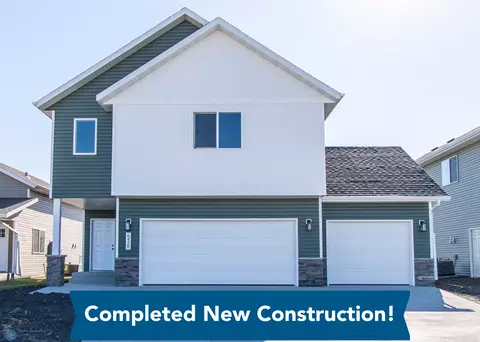 6438 82nd Ave S, Fargo, ND 58047