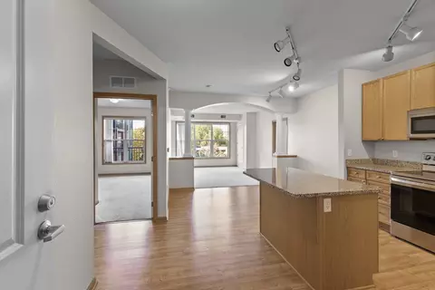 1800 Graham Ave #330, Saint Paul, MN 55116