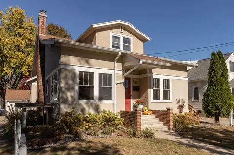 811 2nd St NW, Rochester, MN 55901