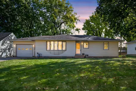 647 NE Mineral Sp Rd, Owatonna, MN 55060