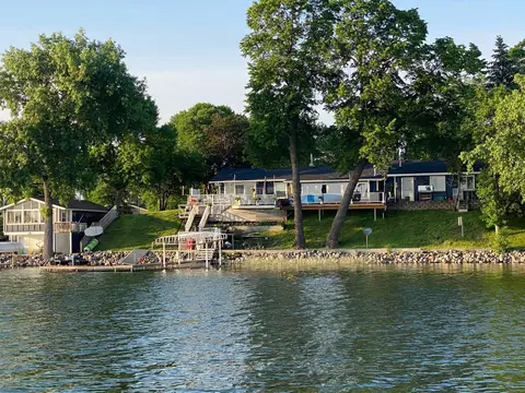 3610 3610 12 Tolena Rd NE, Alexandria, MN 56308