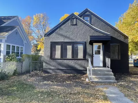 233 Wilson Ave NE, Saint Cloud, MN 56304