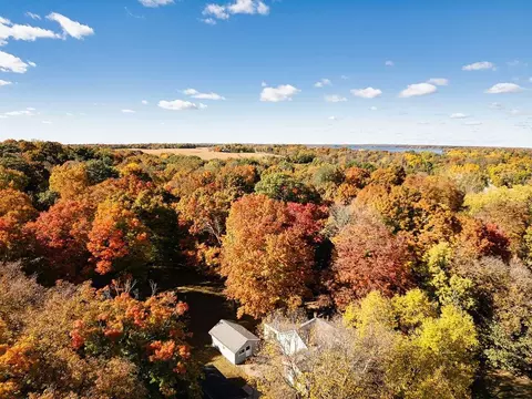 8489 County Road 6 NW, Annandale, MN 55302