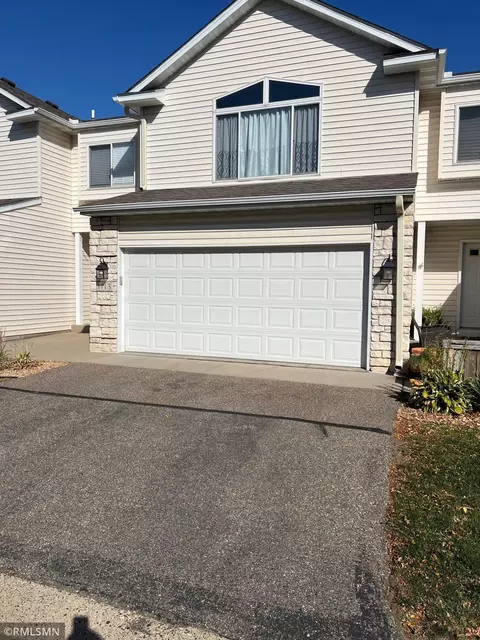 1113 Bristol Ln, Farmington, MN 55024