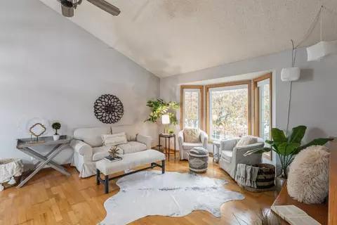 612 10th St, Farmington, MN 55024