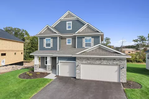 8046 Glenwood Dr, Lino Lakes, MN 55014