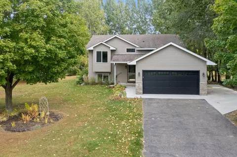 1324 Cedar Dr S, Cambridge, MN 55008
