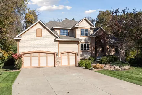 6770 Timberwolf Trl, Hugo, MN 55038