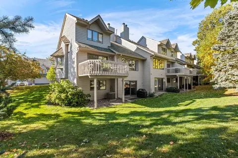 7408 Cahill Rd, Edina, MN 55439